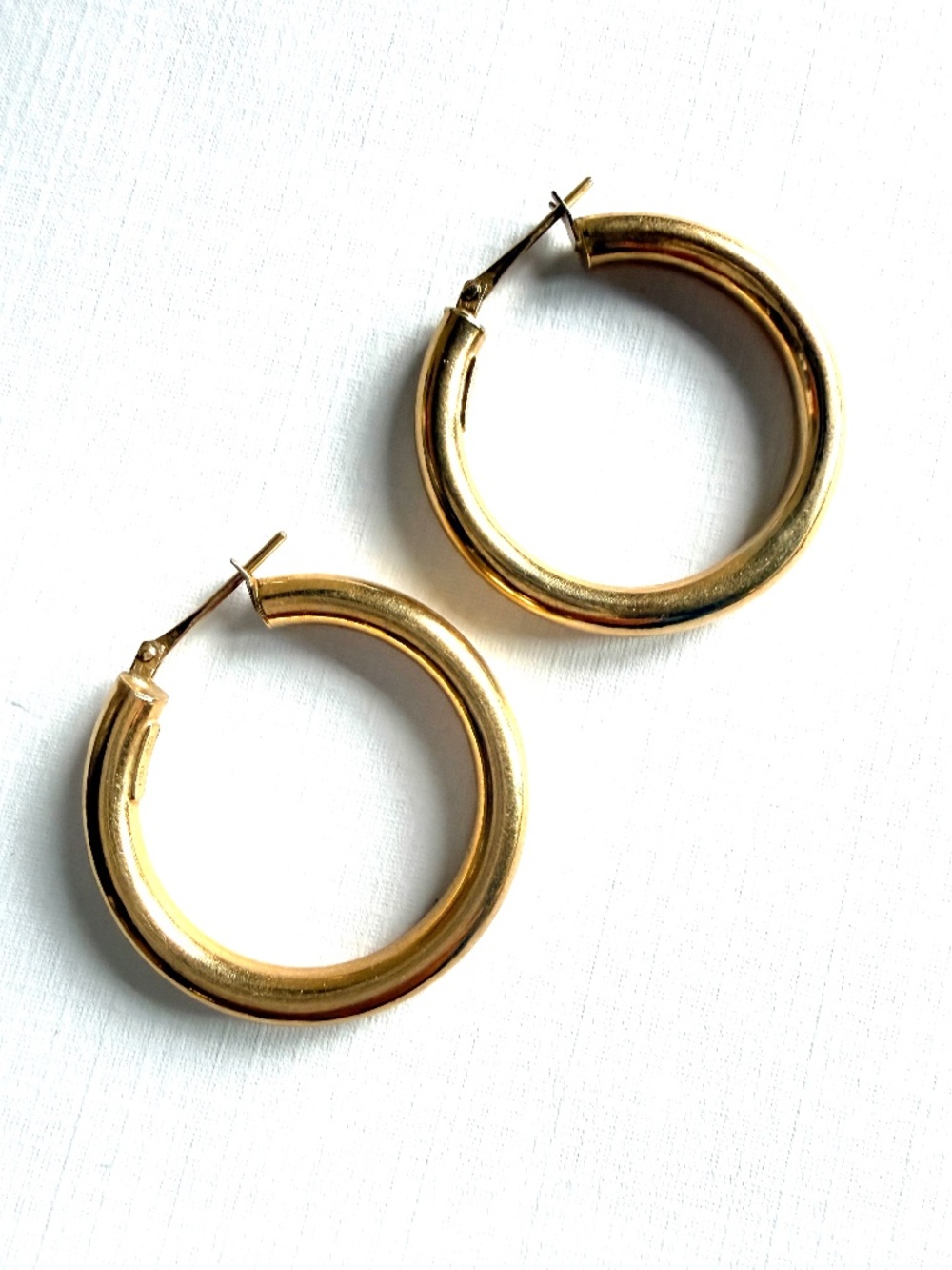 Authentic 14K Yellow Gold Hoop Earrings - Made in Italy (6g)